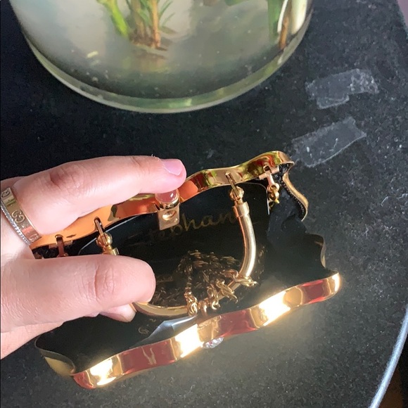 Beautiful gold beauty and the beast mini purse - Picture 4 of 4